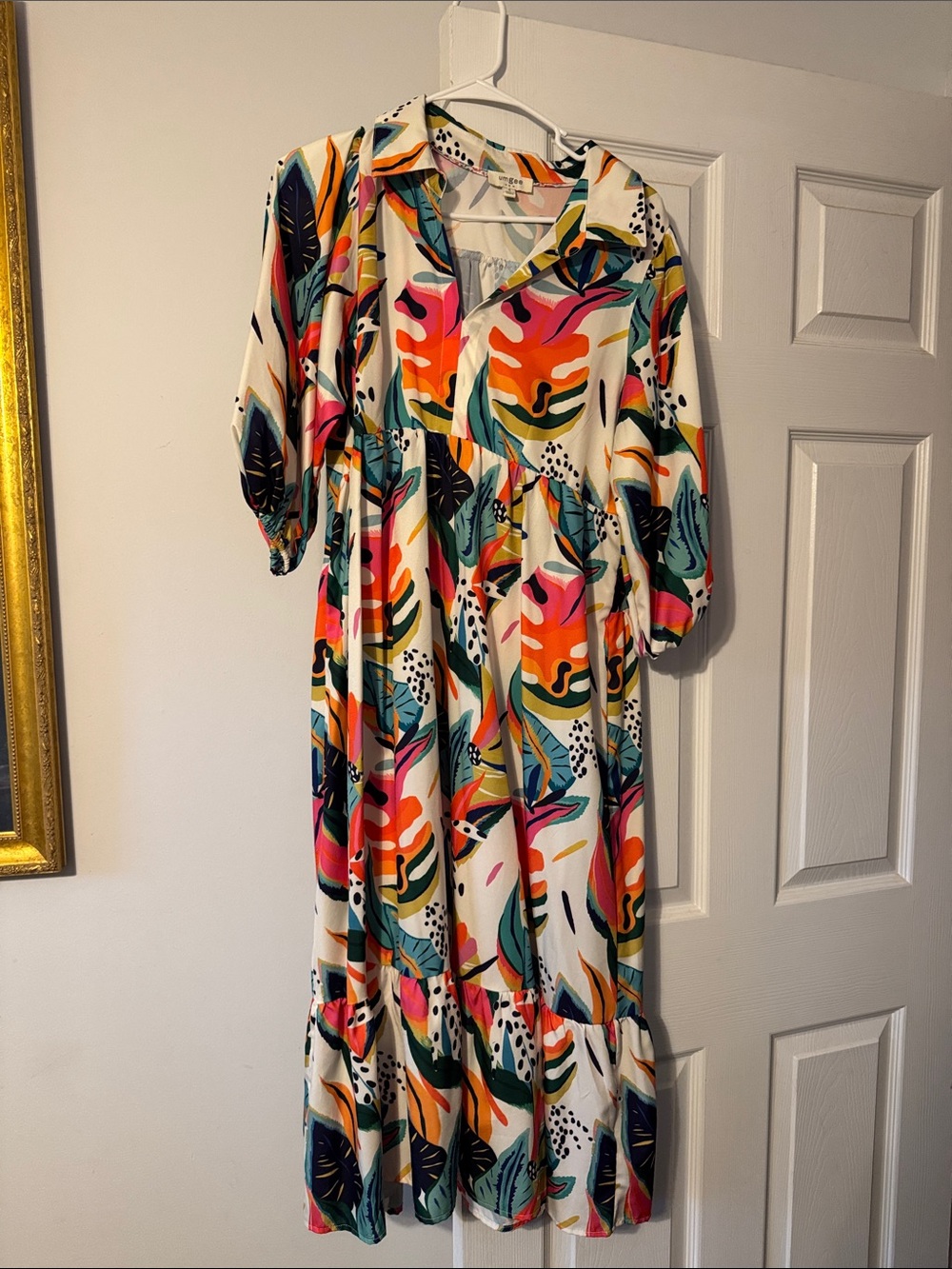 Umgee White Maxi Dress with Multicolor Abstract Leaf Print